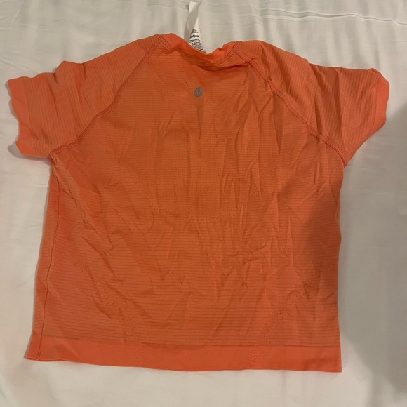 Lululemon Shorts and Top Set - Picture 4 of 7